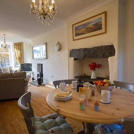 Holly * Bowness-on-Windermere